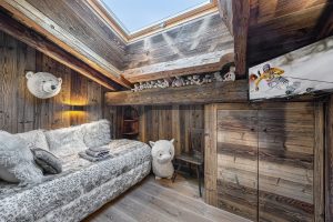 chalet_crystal_white_42